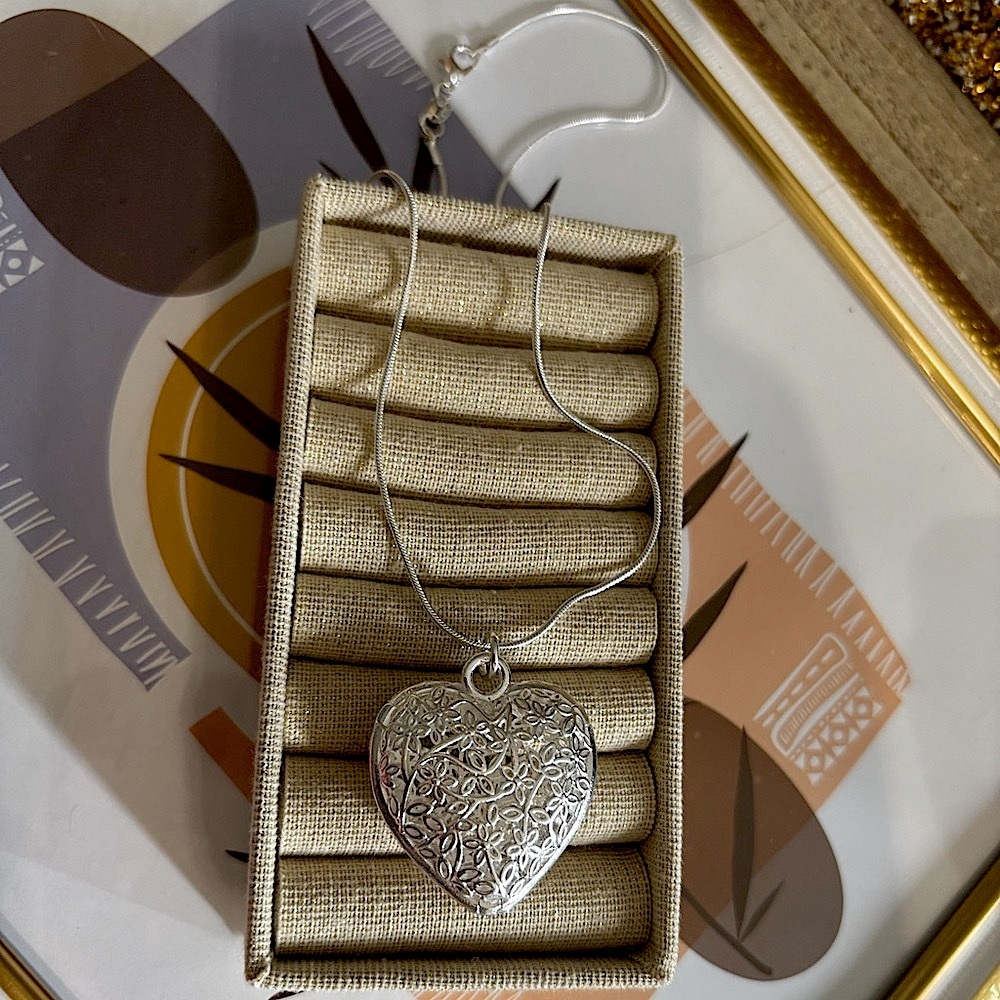 Elegant 925 Sterling Silver Heart Pendant Necklace ✨❤️